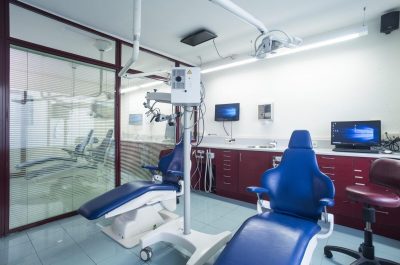 Hipoplàsia dental en nens i joves